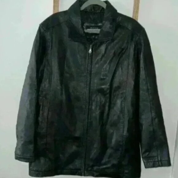 Boston Outfitters Men’s 100% Leather Jacket